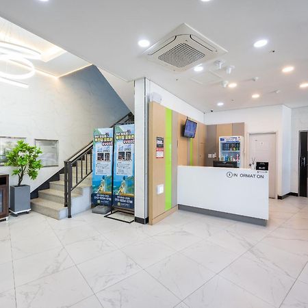 Yeosu View Foret Pension מראה חיצוני תמונה