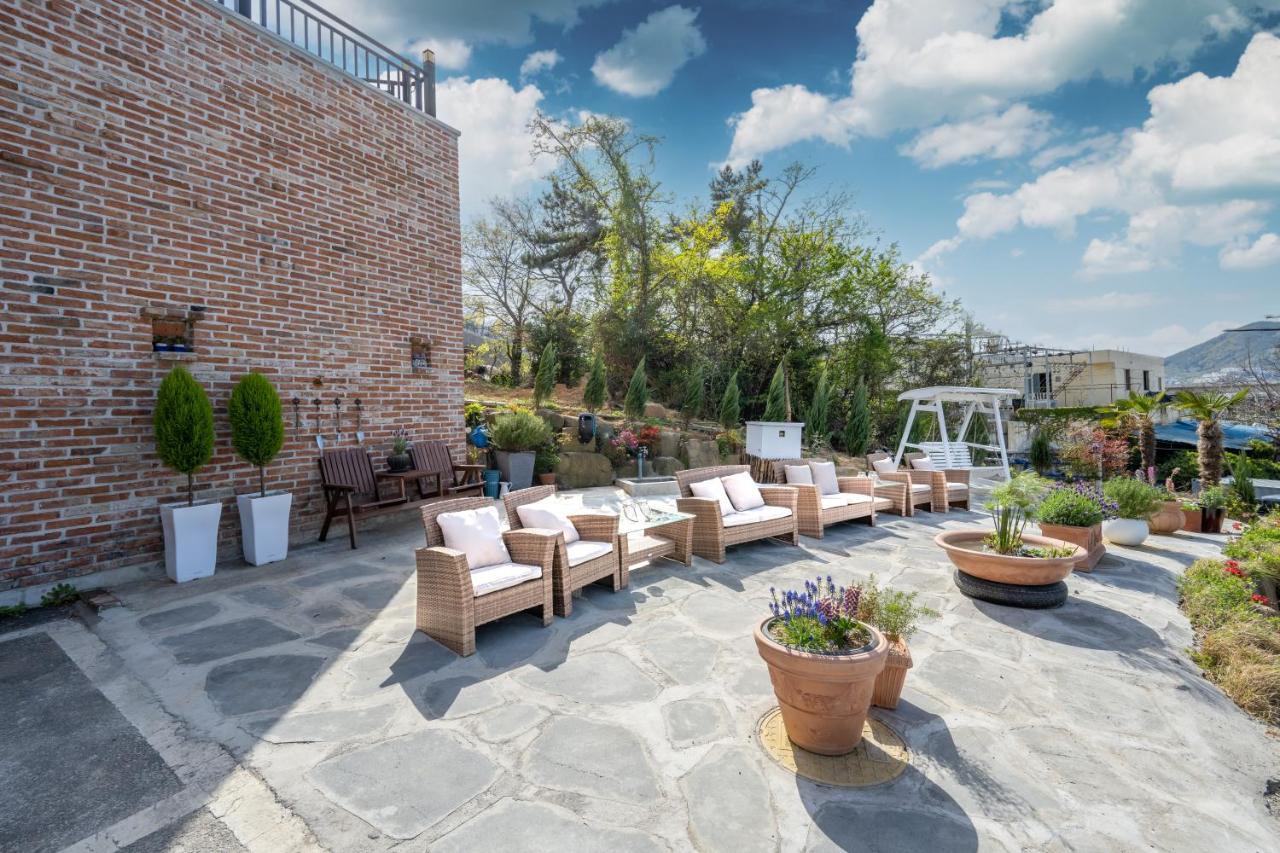 Yeosu View Foret Pension מראה חיצוני תמונה