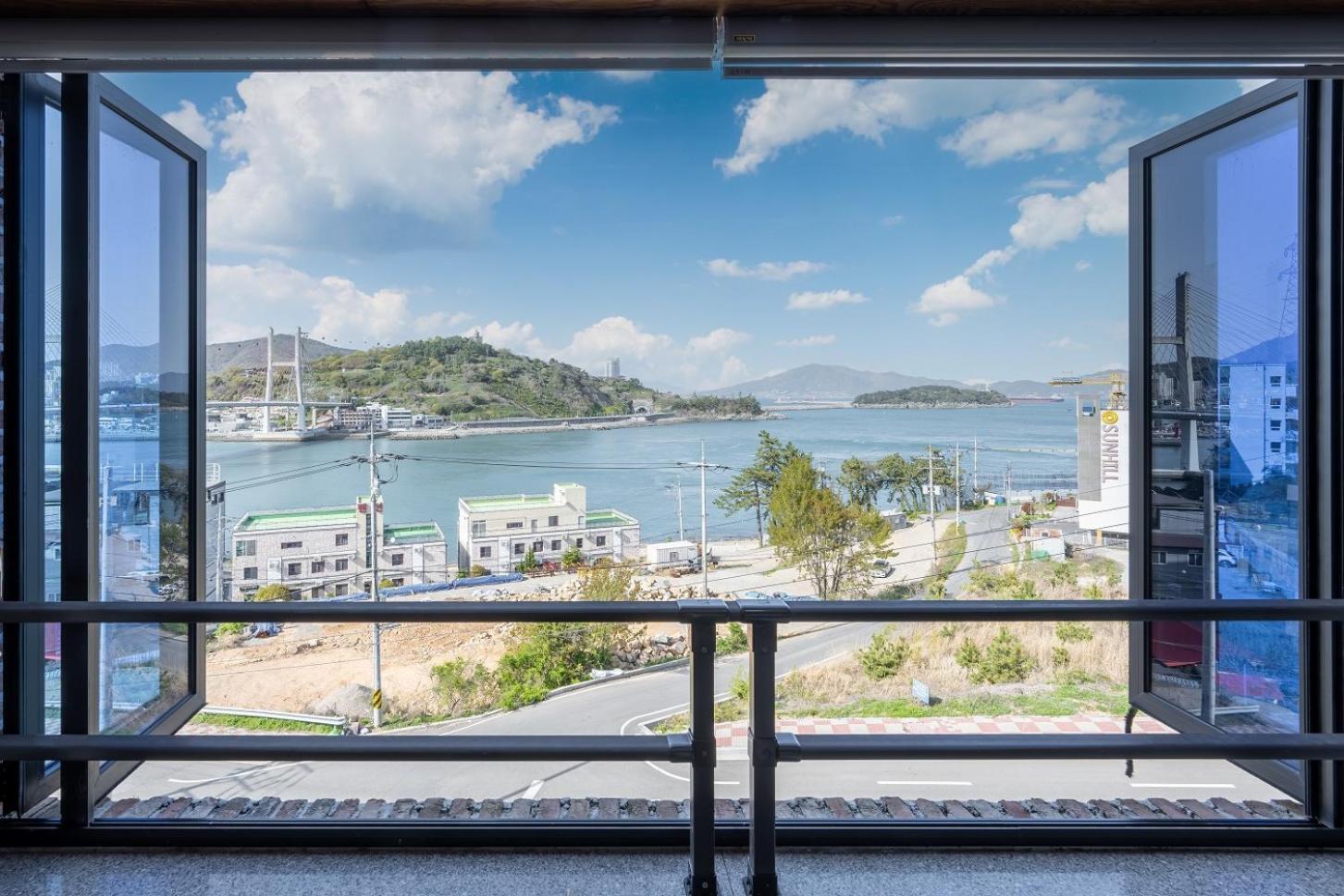 Yeosu View Foret Pension מראה חיצוני תמונה