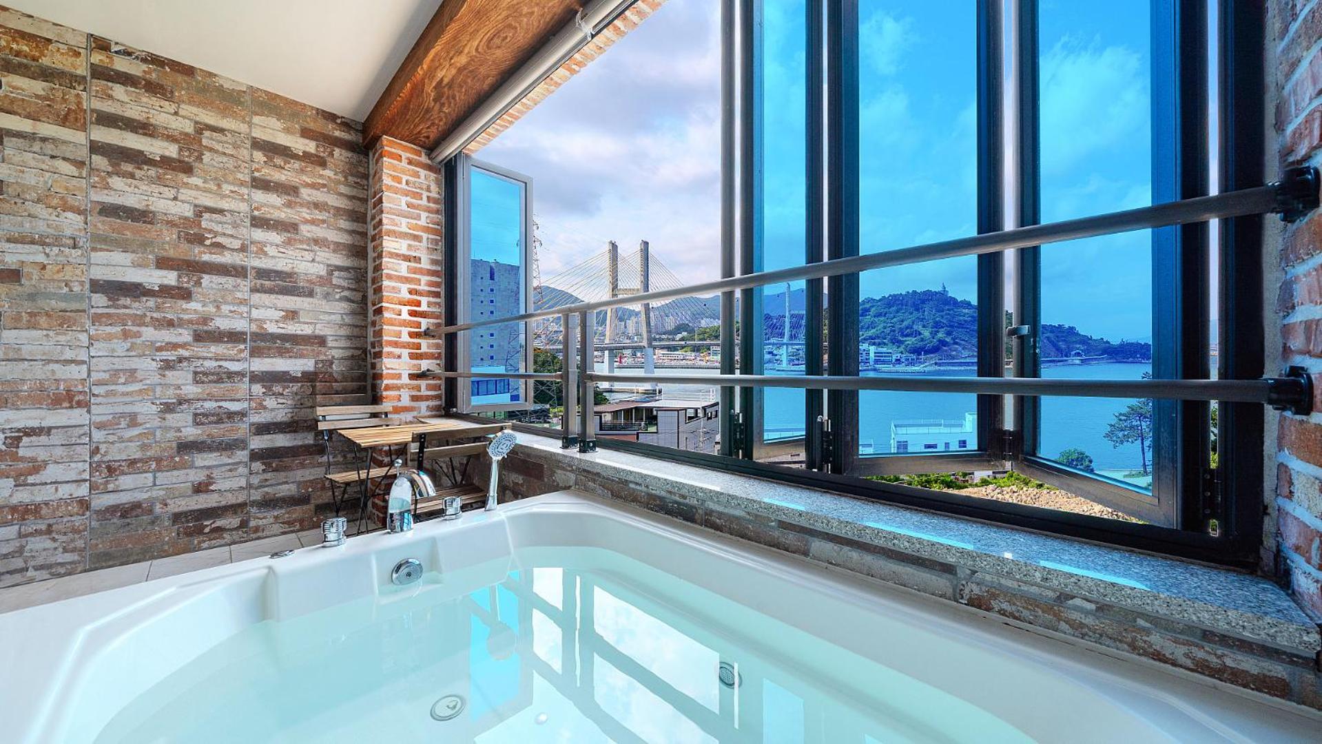 Yeosu View Foret Pension מראה חיצוני תמונה